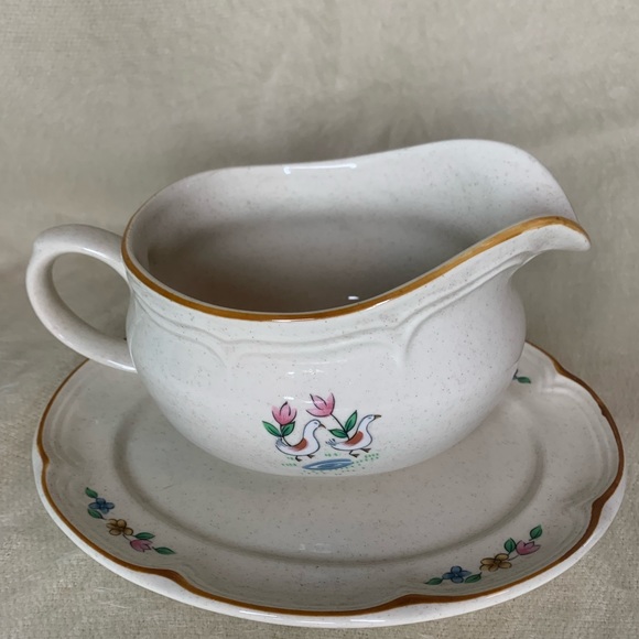 International China "Heartland" Stoneware Gravy Sauce Boat… - Picture 2 of 3